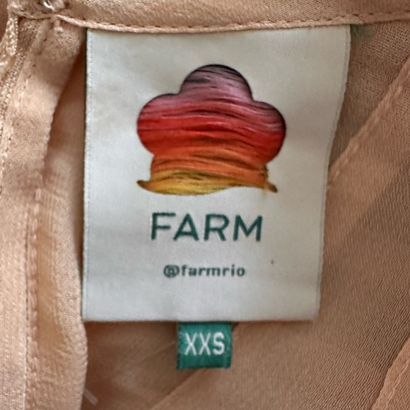 FARM Rio Tan Cream Pleated Peplum Blouse - Picture 7 of 8